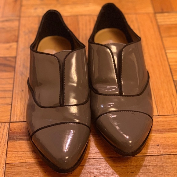 Patent leather Saks Fifth Avenue brand shoes - Picture 2 of 3